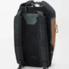 Mochila Flex com fecho roll-top em lona e camurça Mochila Flex com fecho roll-top em lona e camurça