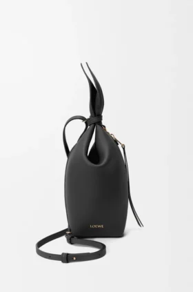 Mochila «Scarf» em pele de bezerro lisa