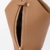 Mochila «Scarf» em pele de bezerro lisa Mochila «Scarf» em pele de bezerro lisa