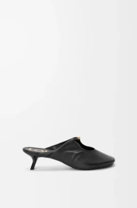 Mule «Pebble Soft» em pele de borrego napa