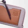 Porta-cartões e moedas em pele de bezerro granulada macia Porta-cartões e moedas em pele de bezerro granulada macia