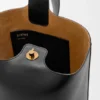 Saco tipo Pebble Bucket médio em pele de bezerro lisa Saco tipo Pebble Bucket médio em pele de bezerro lisa