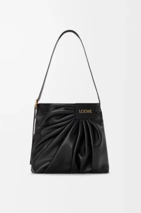 Saco tote drapeado em pele de borrego napa suave