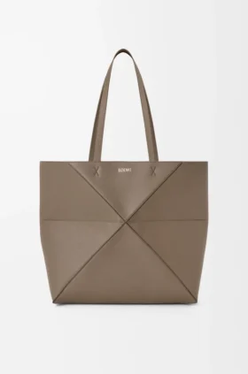 Saco Tote Médio Horizontal com Puzzle Fold em Pele de Bezerro de Grão Suave
