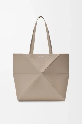 Saco Tote Médio Horizontal com Puzzle Fold em Pele de Bezerro de Grão Suave