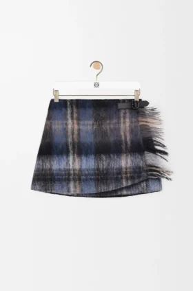 Saias em mistura de mohair e lã Saias em mistura de mohair e lã