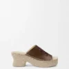 Sandália de plataforma tipo espadrilha «Petal» em pele de bezerro curtida vegetalmente Sandália de plataforma tipo espadrilha «Petal» em pele de bezerro curtida vegetalmente