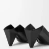 Sapatos de salto com aba em origami em pele de borrego Sapatos de salto com aba em origami em pele de borrego