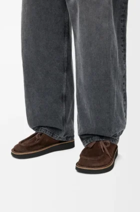 Sapatos Faro com atacadores em pele de bezerro camurçada