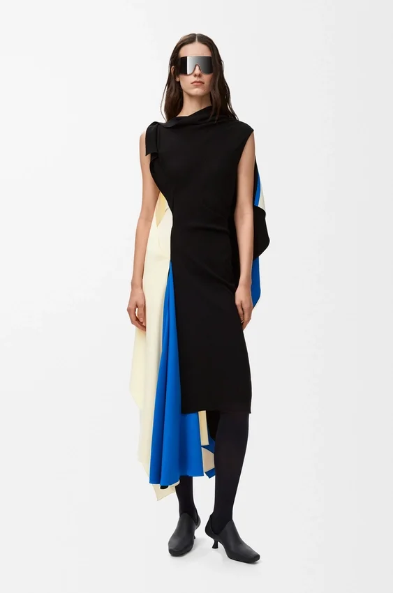 Vestido em viscose elástica Vestido em viscose elástica