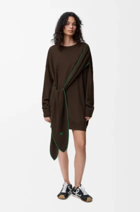 Vestido tipo lenço em lã